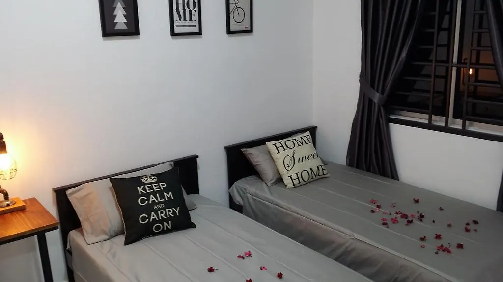 Alloggio in famiglia The Loft Guesthouse Bukit Indah Jb Johor Bahru